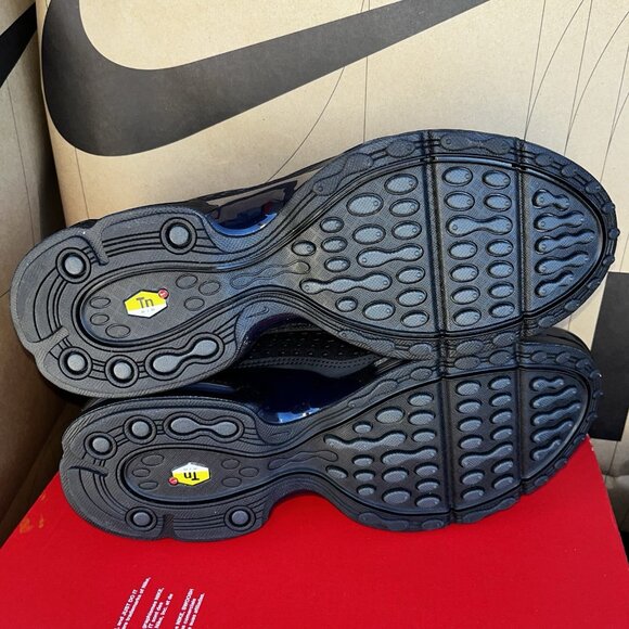 NEW Nike Air Max Plus VII Triple Black Anthracite HQ2197 001 Men Size 10 main image 6